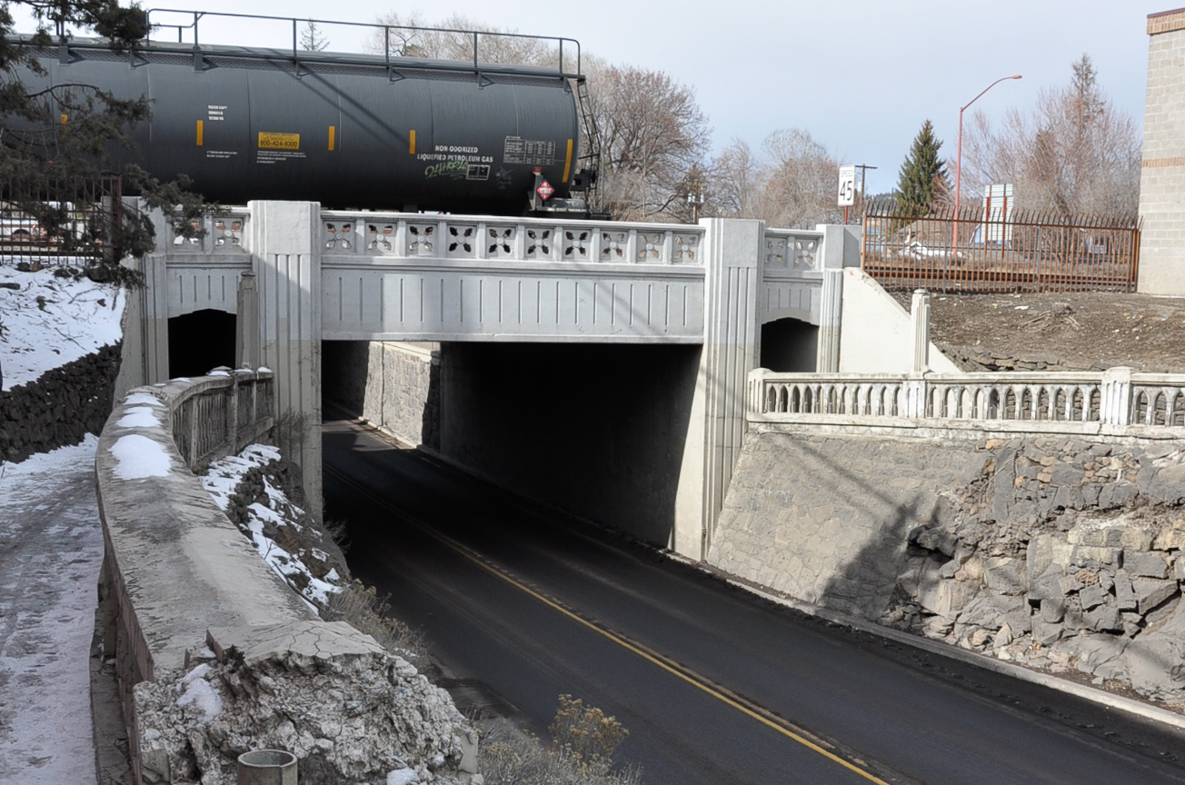 Looking west at Franklin Ave underpass with snow