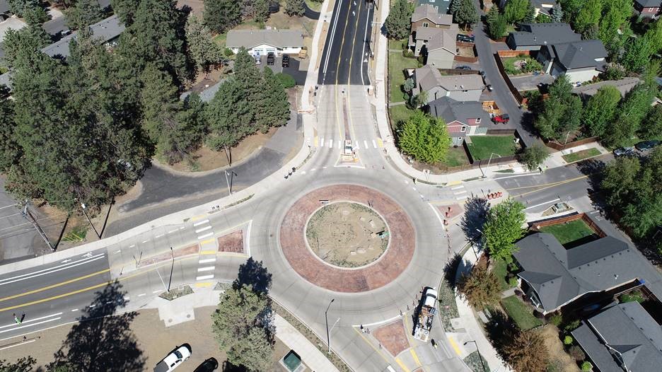 An aerial photo overlooking the Country Club Road & Murphy Road roundabout.