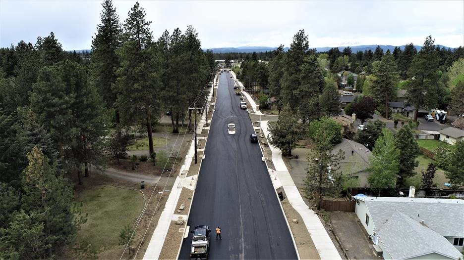 An aerial photo overlooking Murphy Rd looking west.