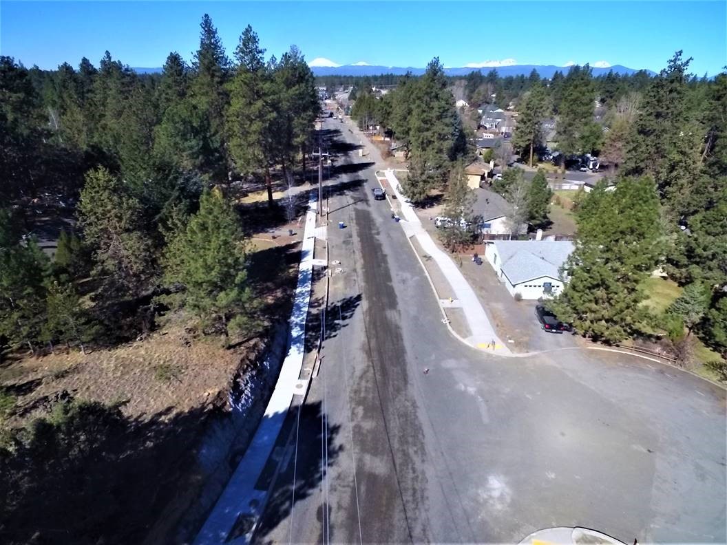 An aerial photo of Murphy Road looking west.
