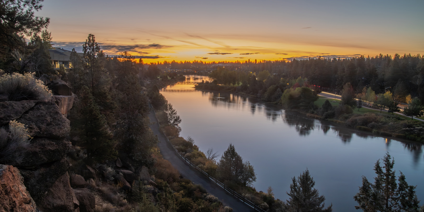 Sunrise over the Deschutes River.